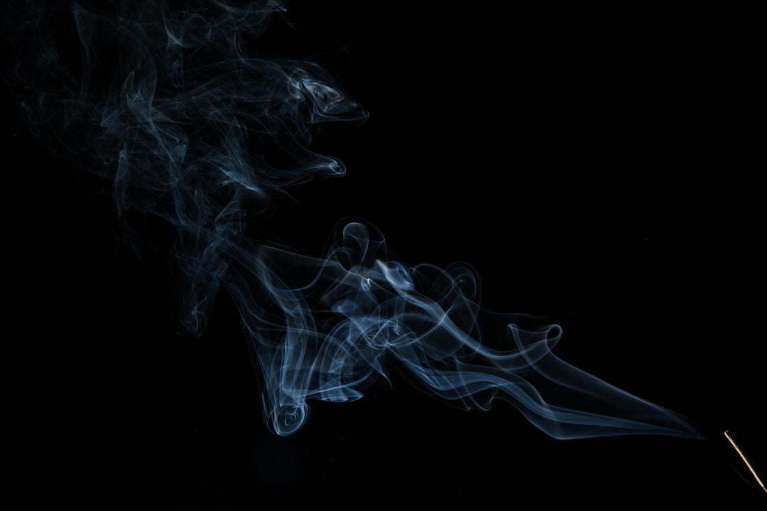 How to Create an Energetically Clean Home Using Smudging Alternatives